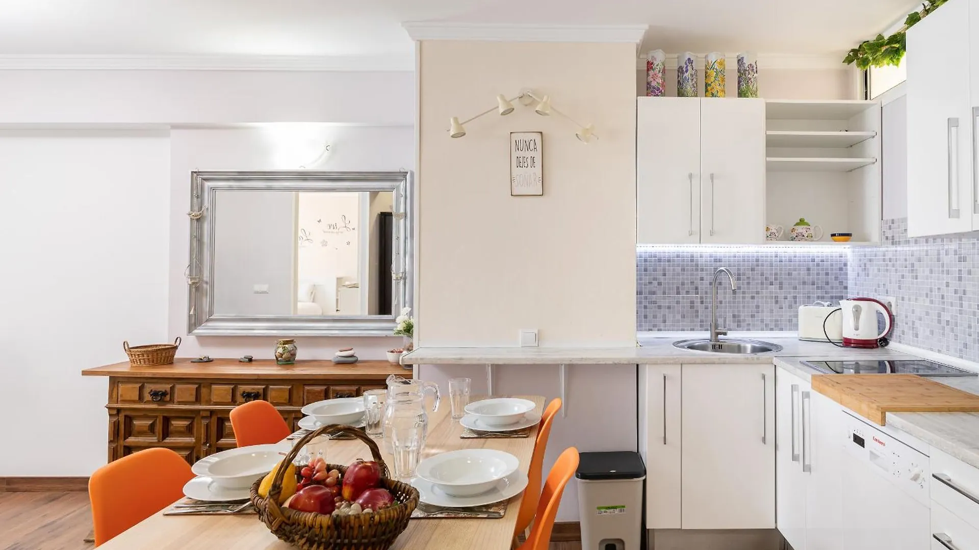 Blonzu Yibuti Apartment Benalmadena Spain